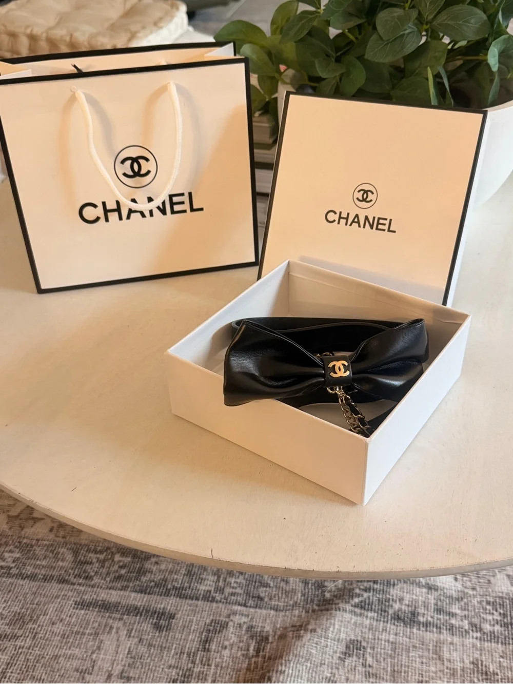 CHANEL Black Leather Bow Belt with Gold Chain Drapes